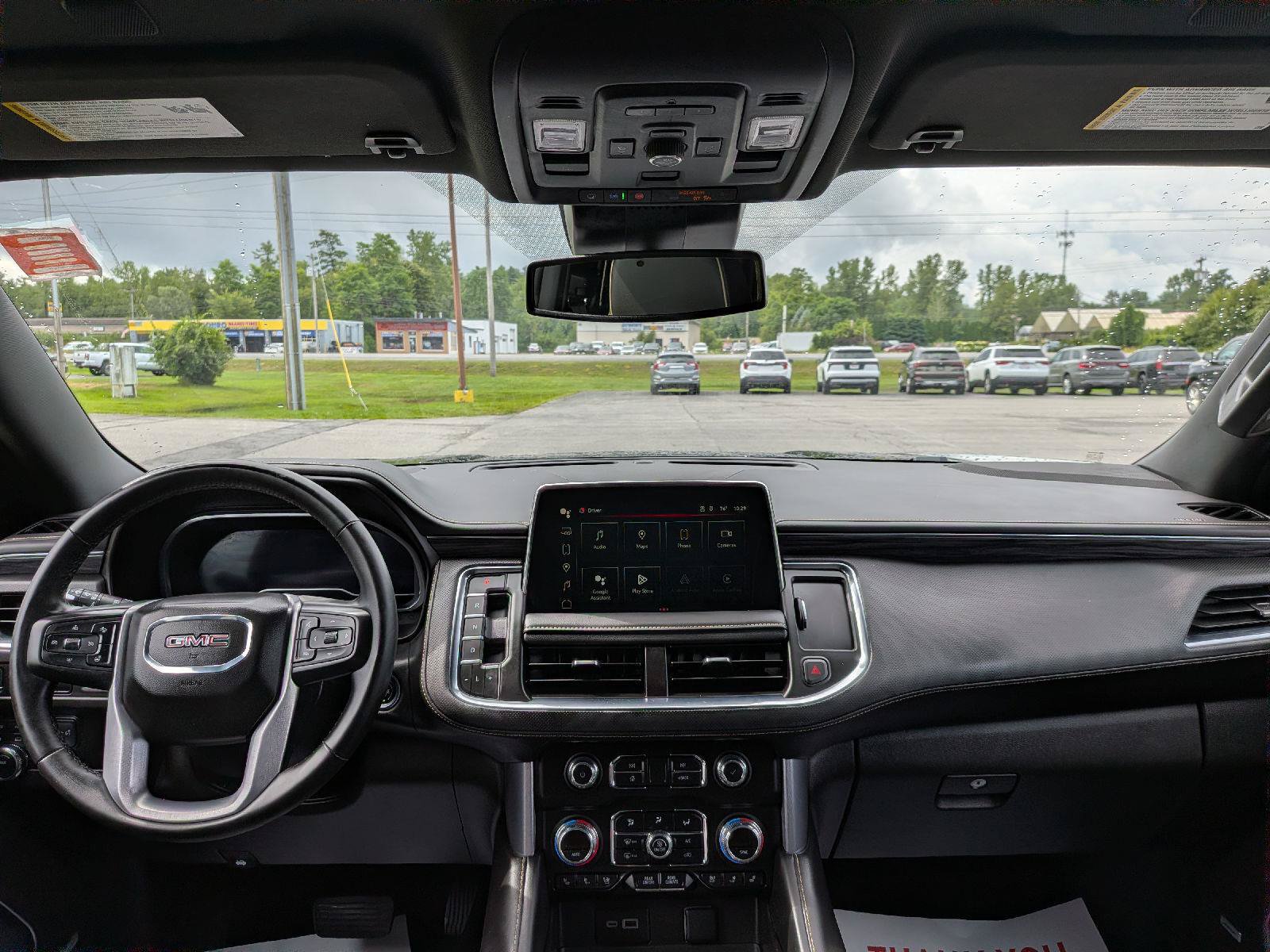 Used 2023 GMC Yukon XL SLT w/ SLT Luxury Package AWD/4WD image 24