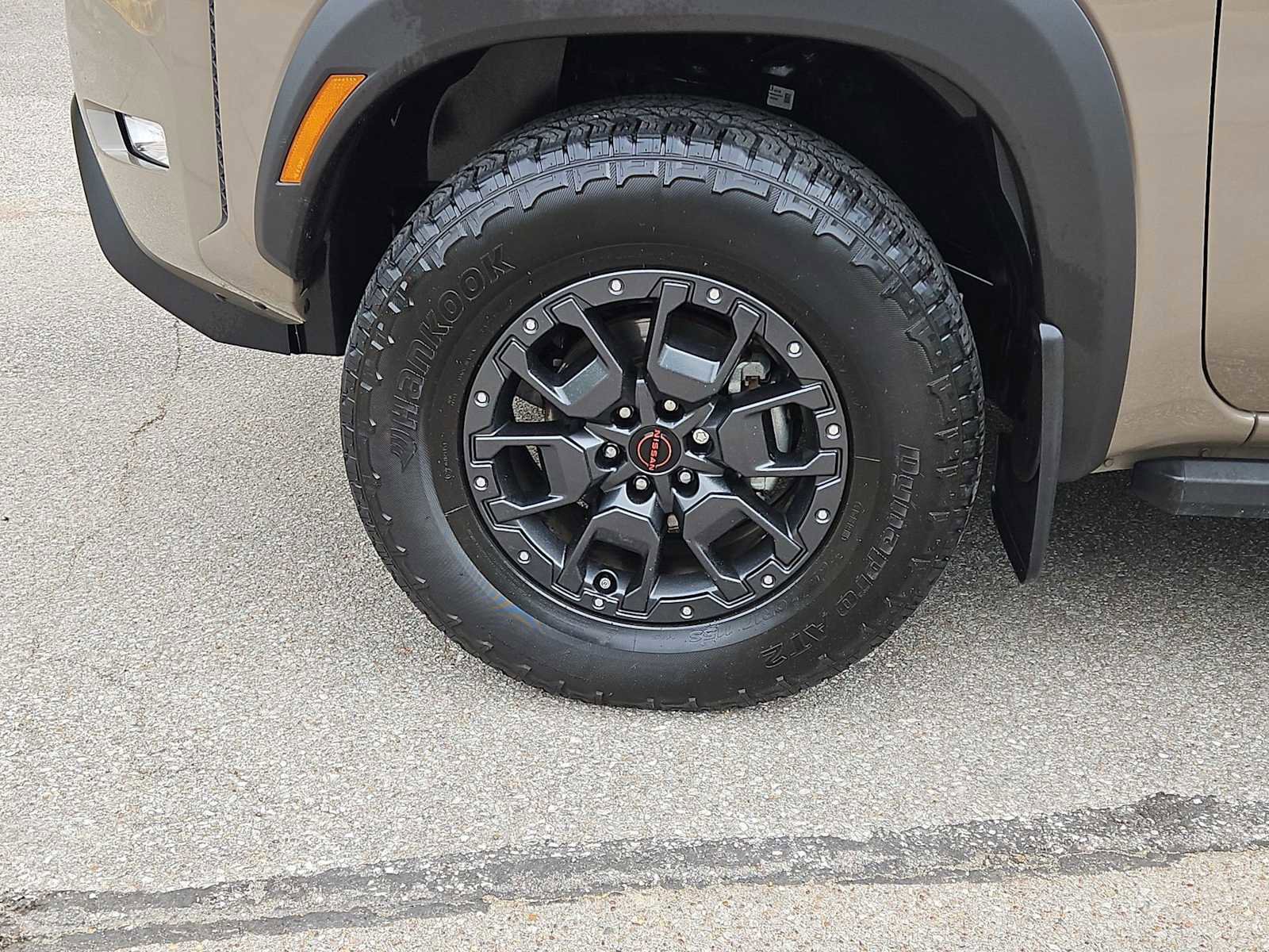 Used 2023 Nissan Frontier PRO-4X w/ Pro-4X Premium Package AWD/4WD image 14