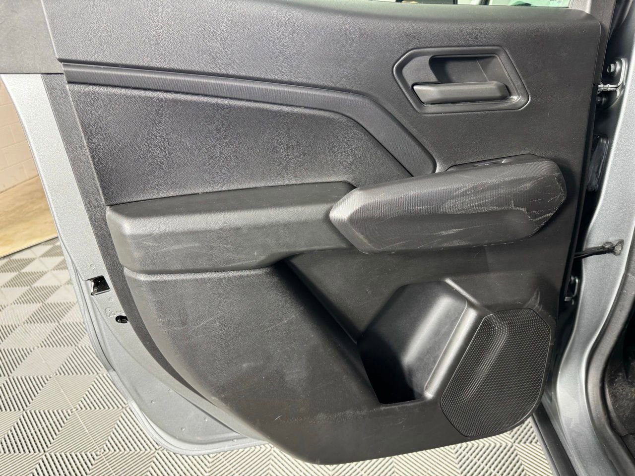 Used 2024 Chevrolet Colorado W/T image 23