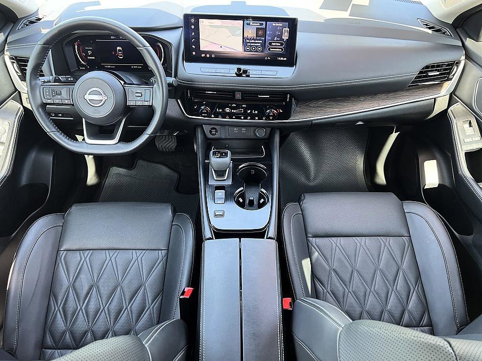 Certified 2024 Nissan Rogue Platinum w/ Platinum Premium Package image 18