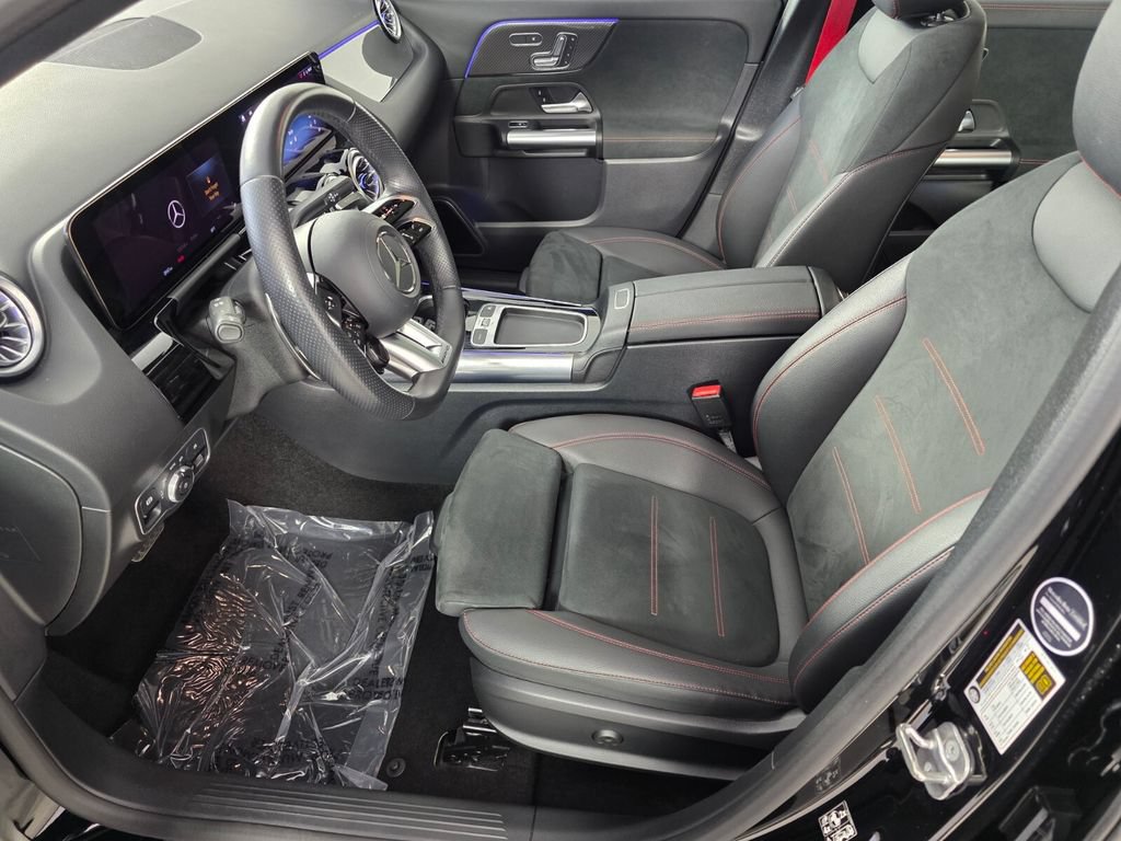 Certified 2025 Mercedes-Benz GLA 35 AMG 4MATIC image 9