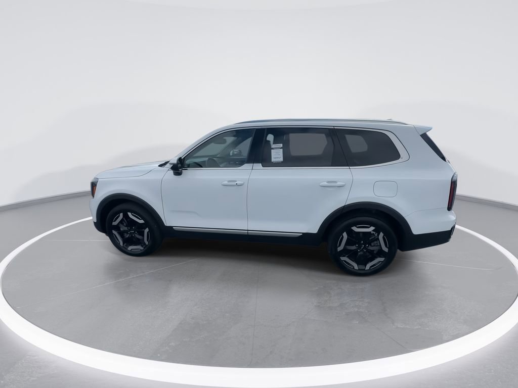 Used 2024 Kia Telluride EX w/ EX Captain's Chair Package FWD image 5