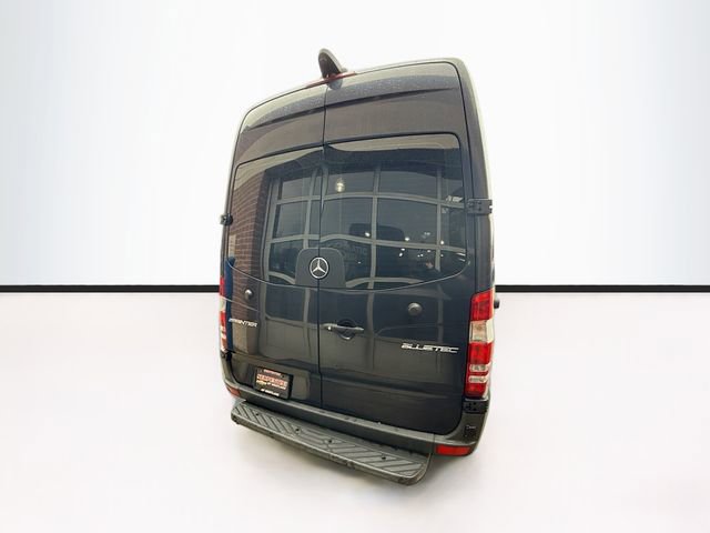 Used 2015 Mercedes-Benz Sprinter 2500 image 7