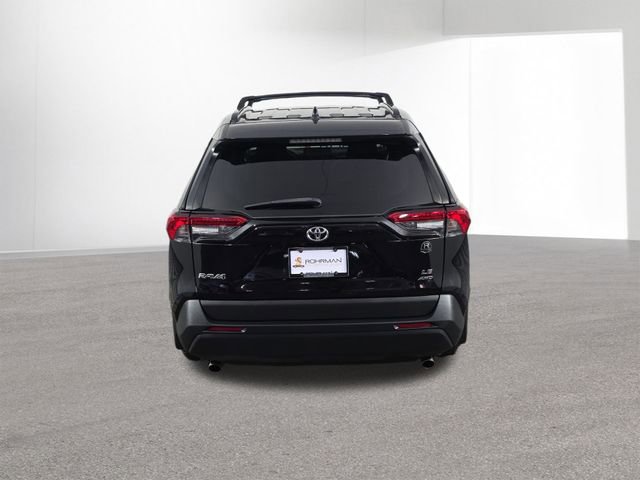 Used 2021 Toyota RAV4 LE AWD/4WD image 37