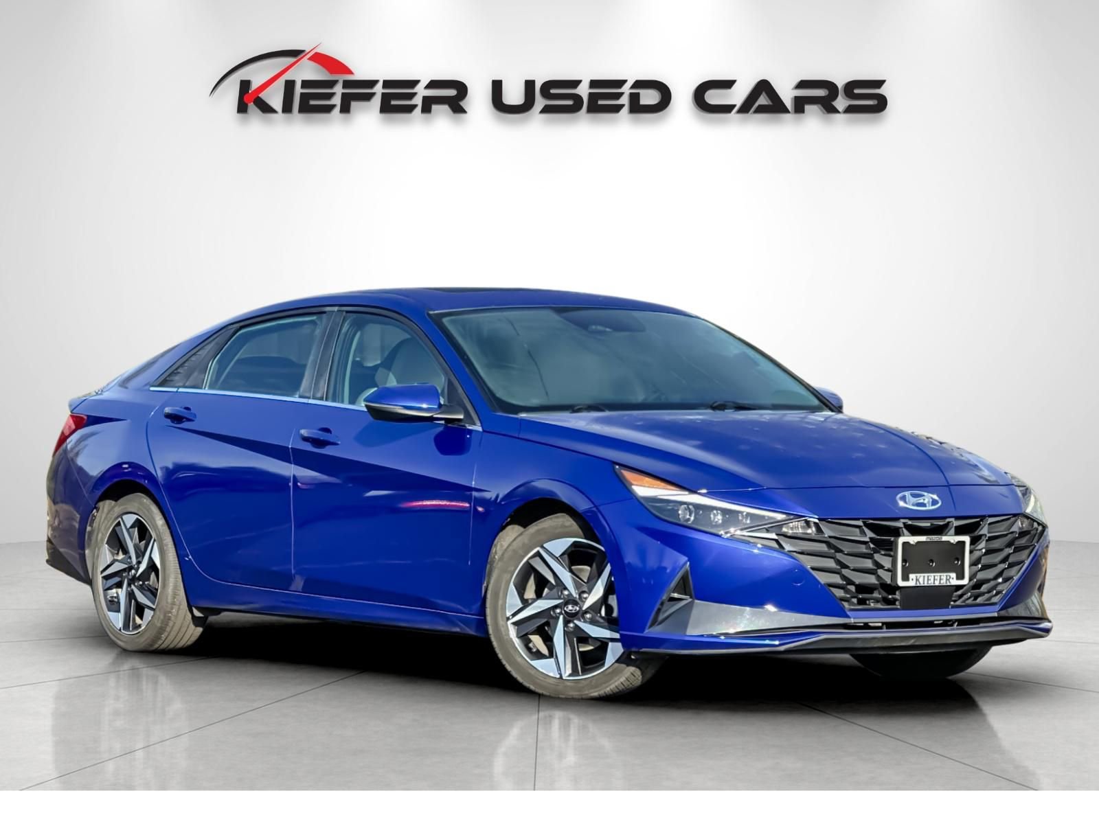 Used 2023 Hyundai Elantra Limited image 2