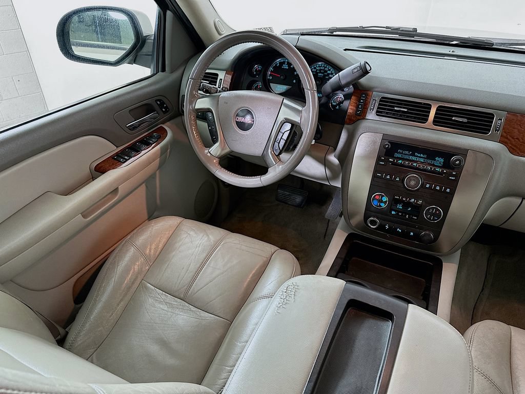 Used 2007 GMC Yukon XL SLT w/ SLT Preferred Equipment Group RWD image 19