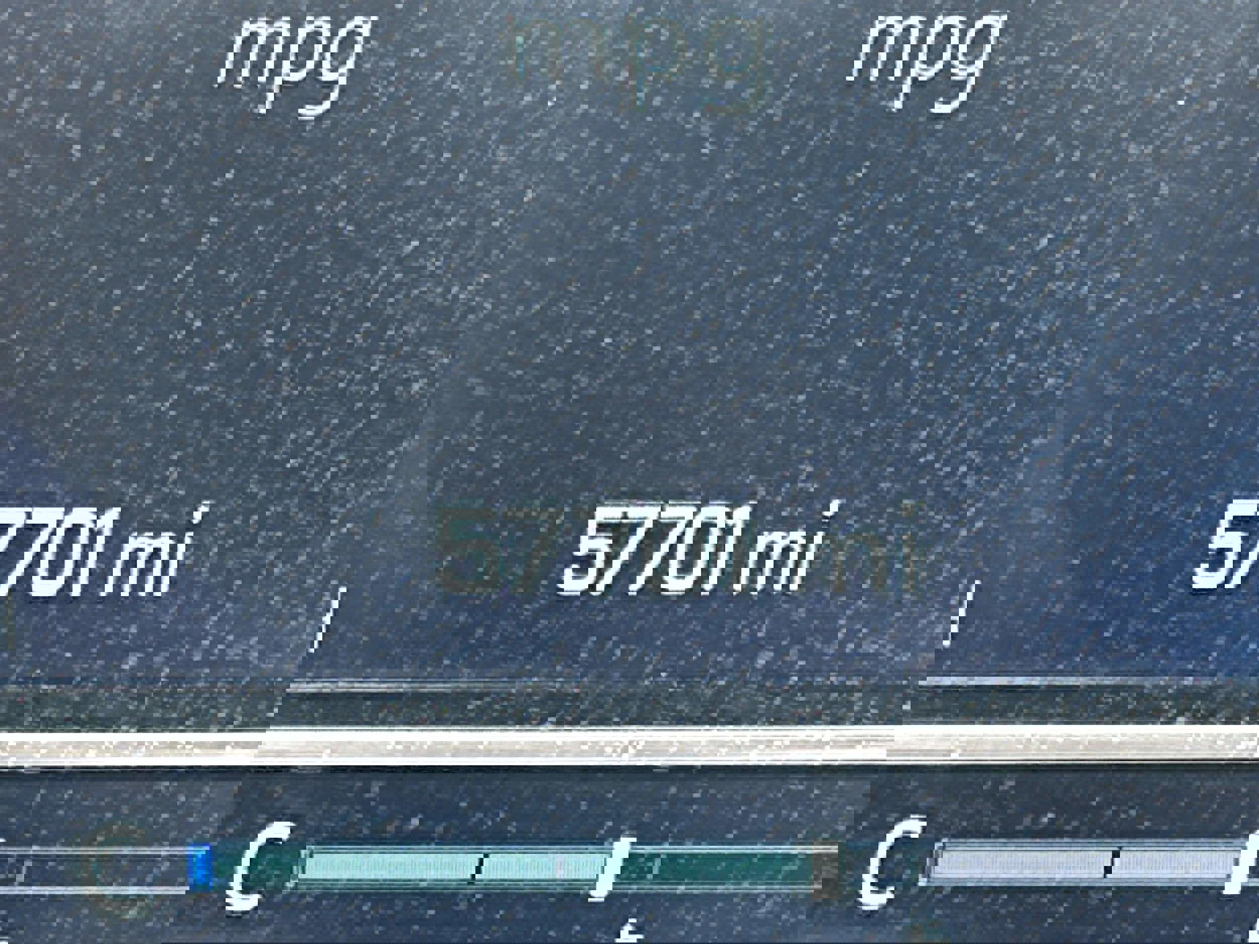 Used 2024 Chevrolet Suburban LT image 26