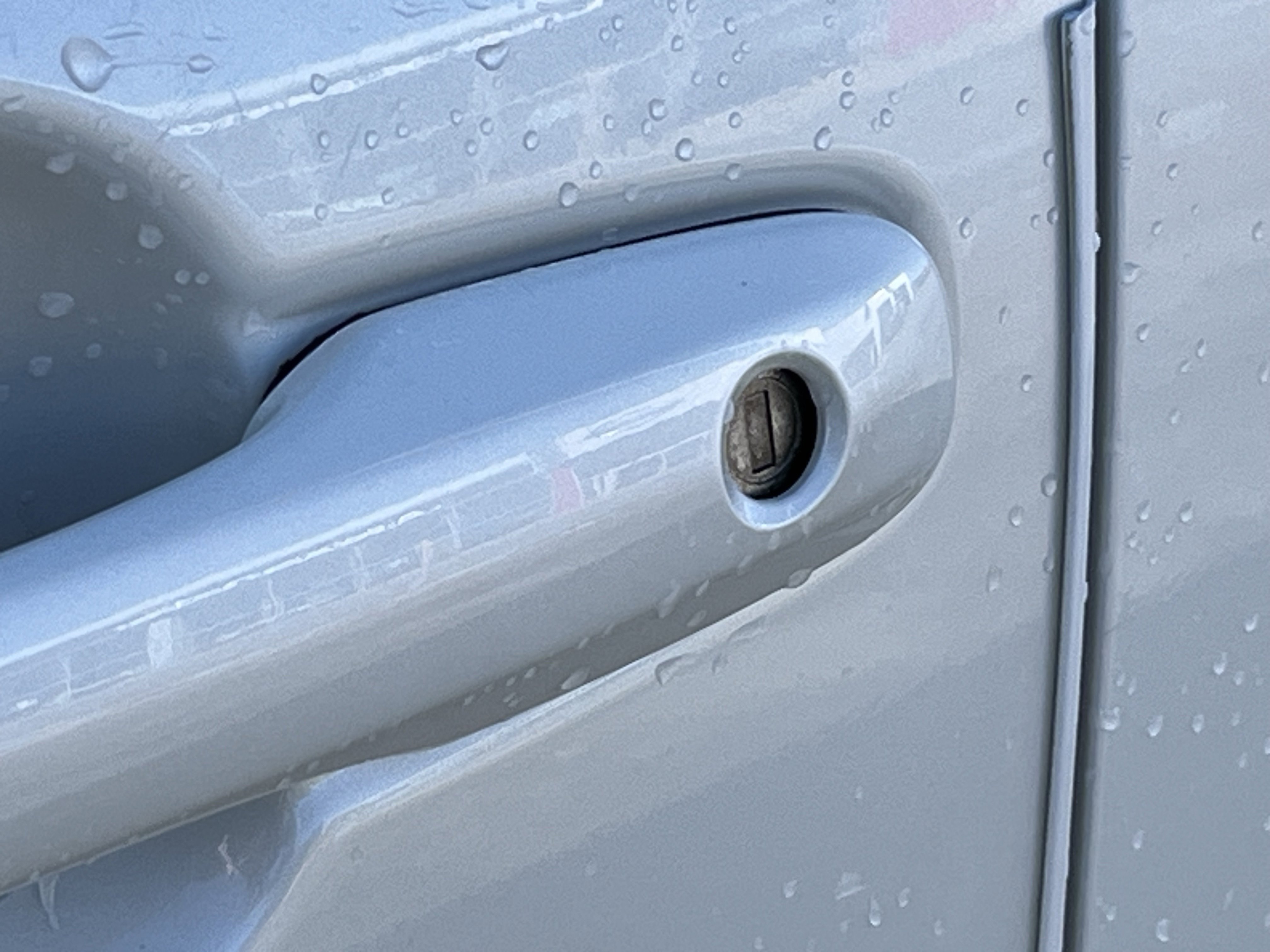 Used 2022 Toyota Venza XLE image 13