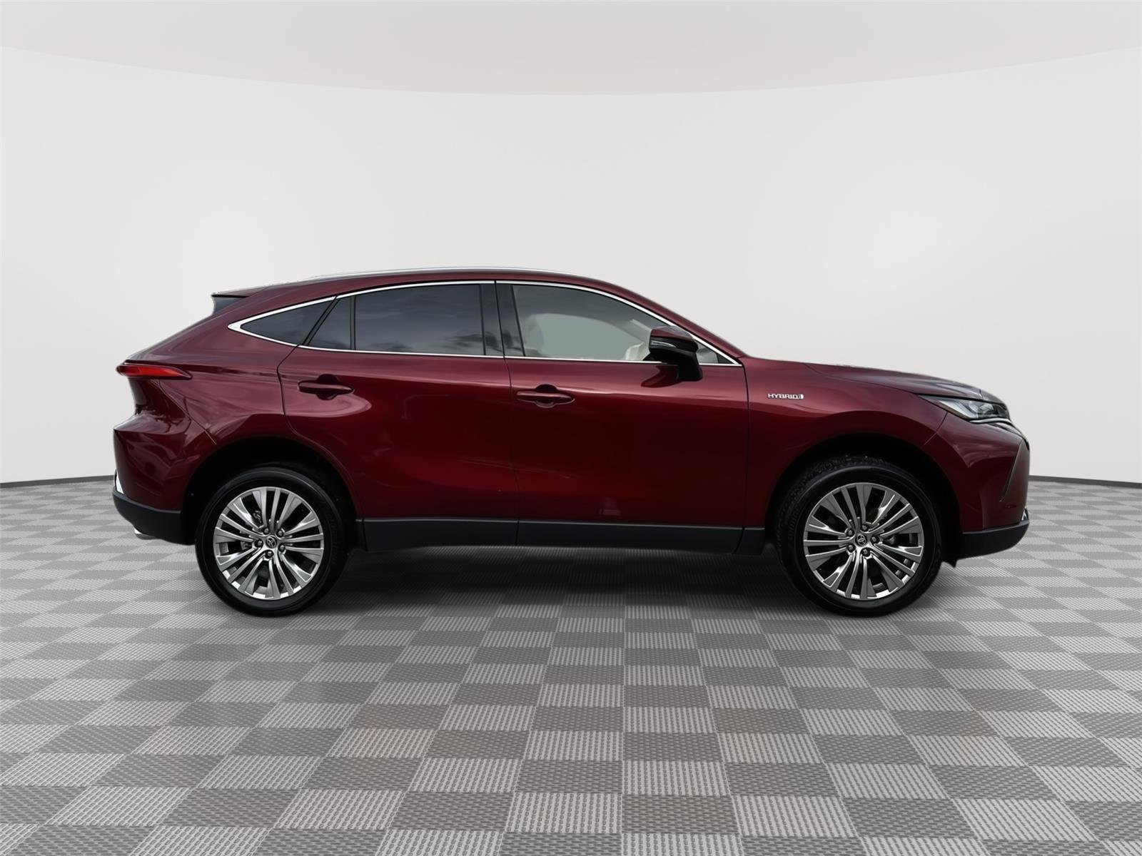 Used 2021 Toyota Venza Limited AWD/4WD image 5