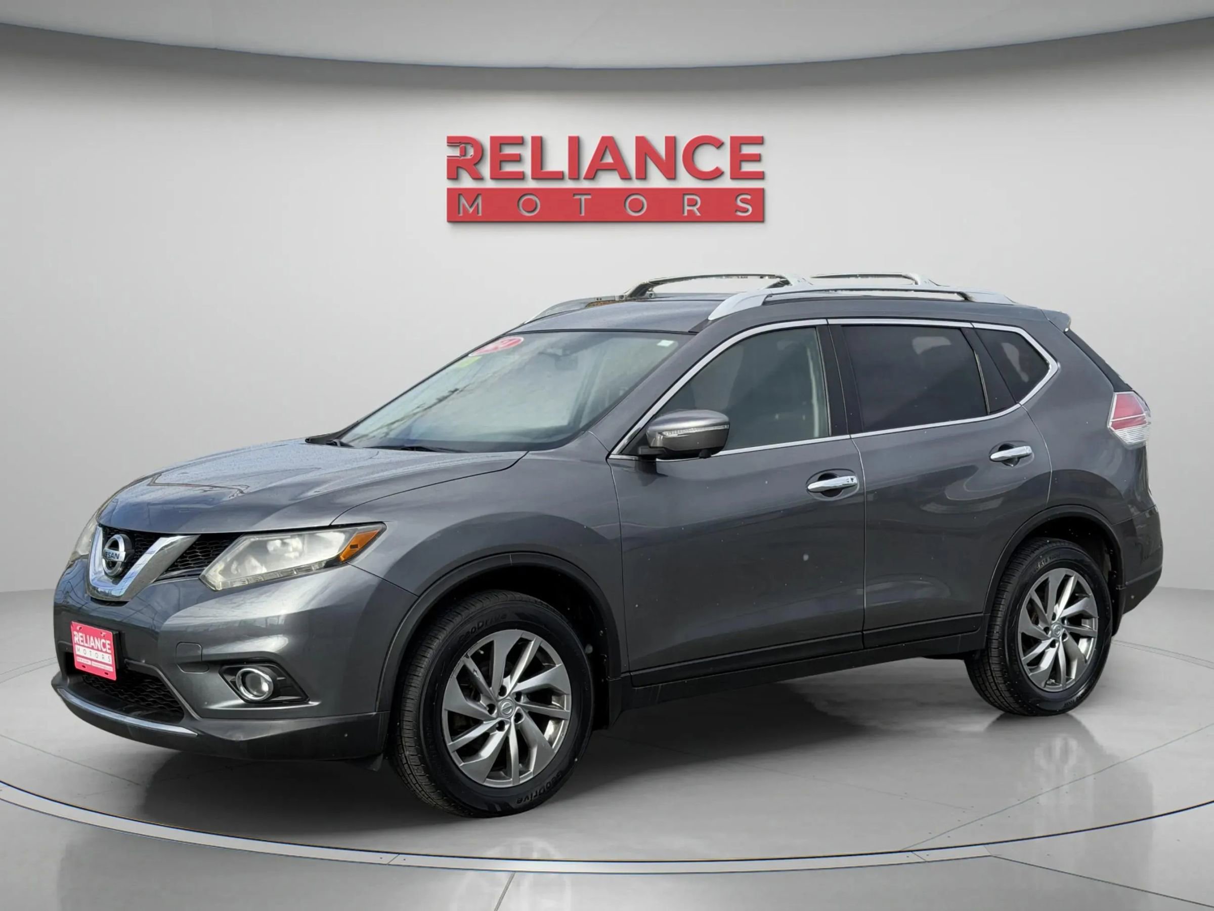 Used 2014 Nissan Rogue SL image 2