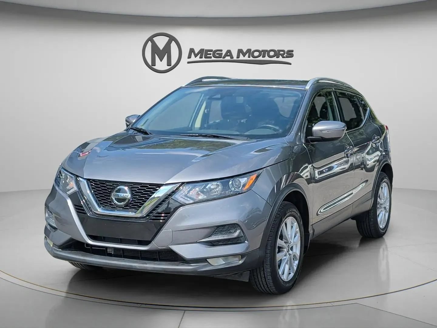 Used 2021 Nissan Rogue Sport SV FWD image 1
