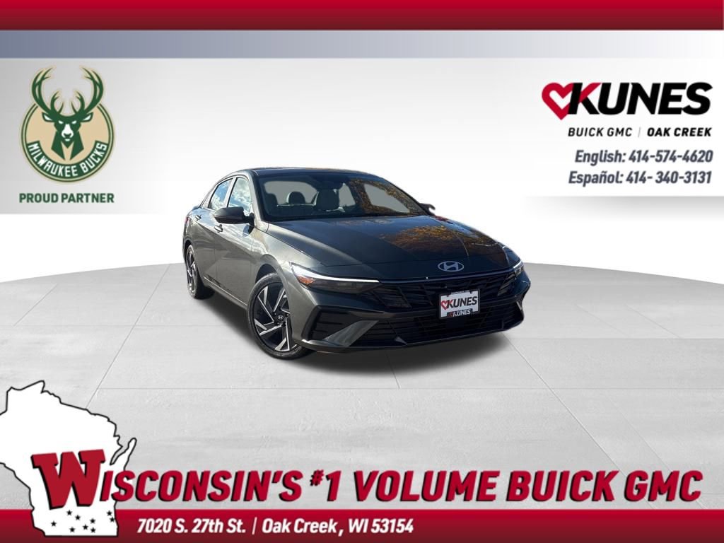 Used 2025 Hyundai Elantra Limited