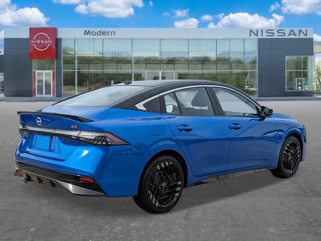 New 2027 Nissan Sentra SR w/ Floor Mat Package FWD image 5