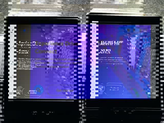 Used 2025 Toyota Corolla FX w/ Convenience Package image 12