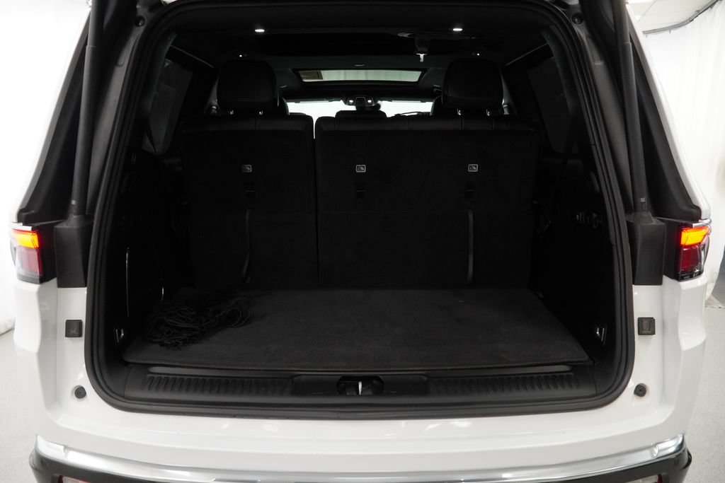 Certified 2023 Jeep Wagoneer 4WD w/ Premium Group I image 43