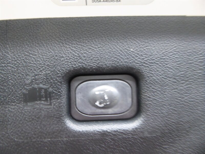 Used 2019 Lincoln Nautilus FWD image 32