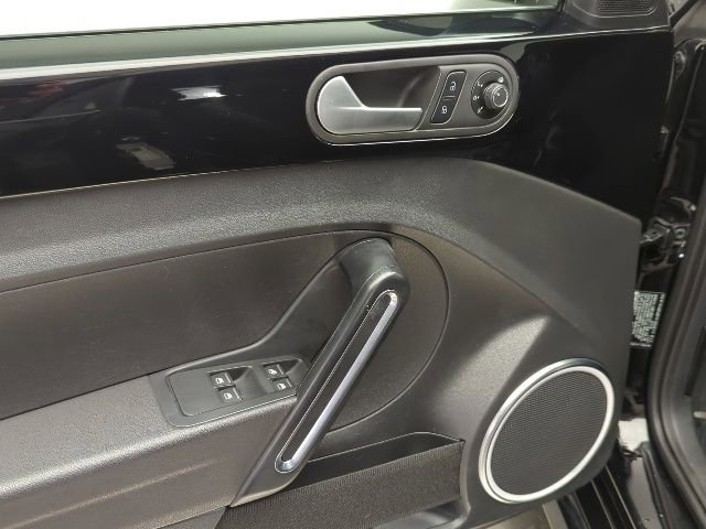 Used 2016 Volkswagen Beetle 1.8T S image 21