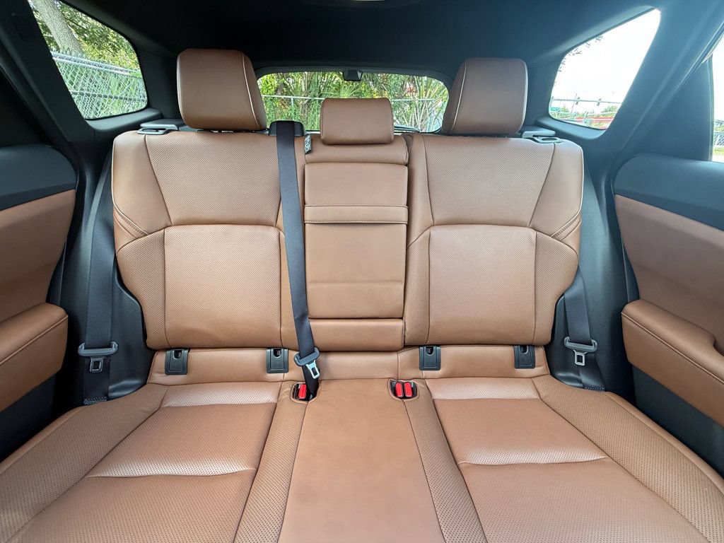 Used 2026 Toyota Crown Signia w/ Advanced Technology Package AWD/4WD image 18