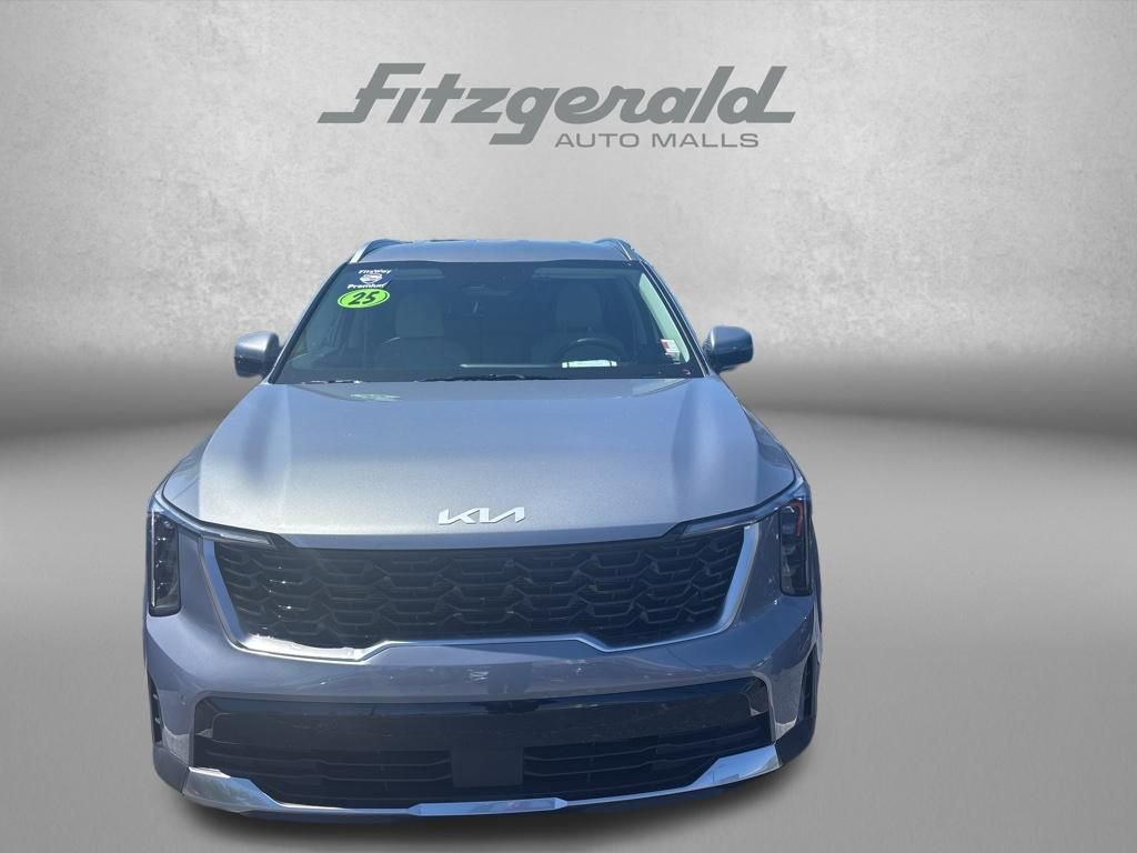 Used 2025 Kia Sorento S