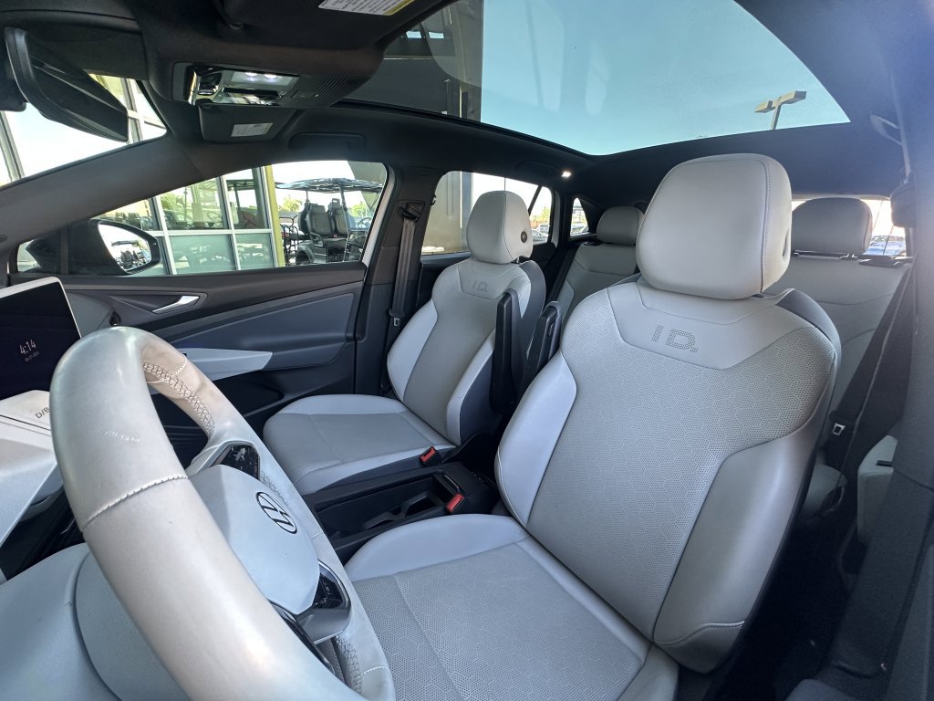 Used 2021 Volkswagen ID.4 1st Edition image 32