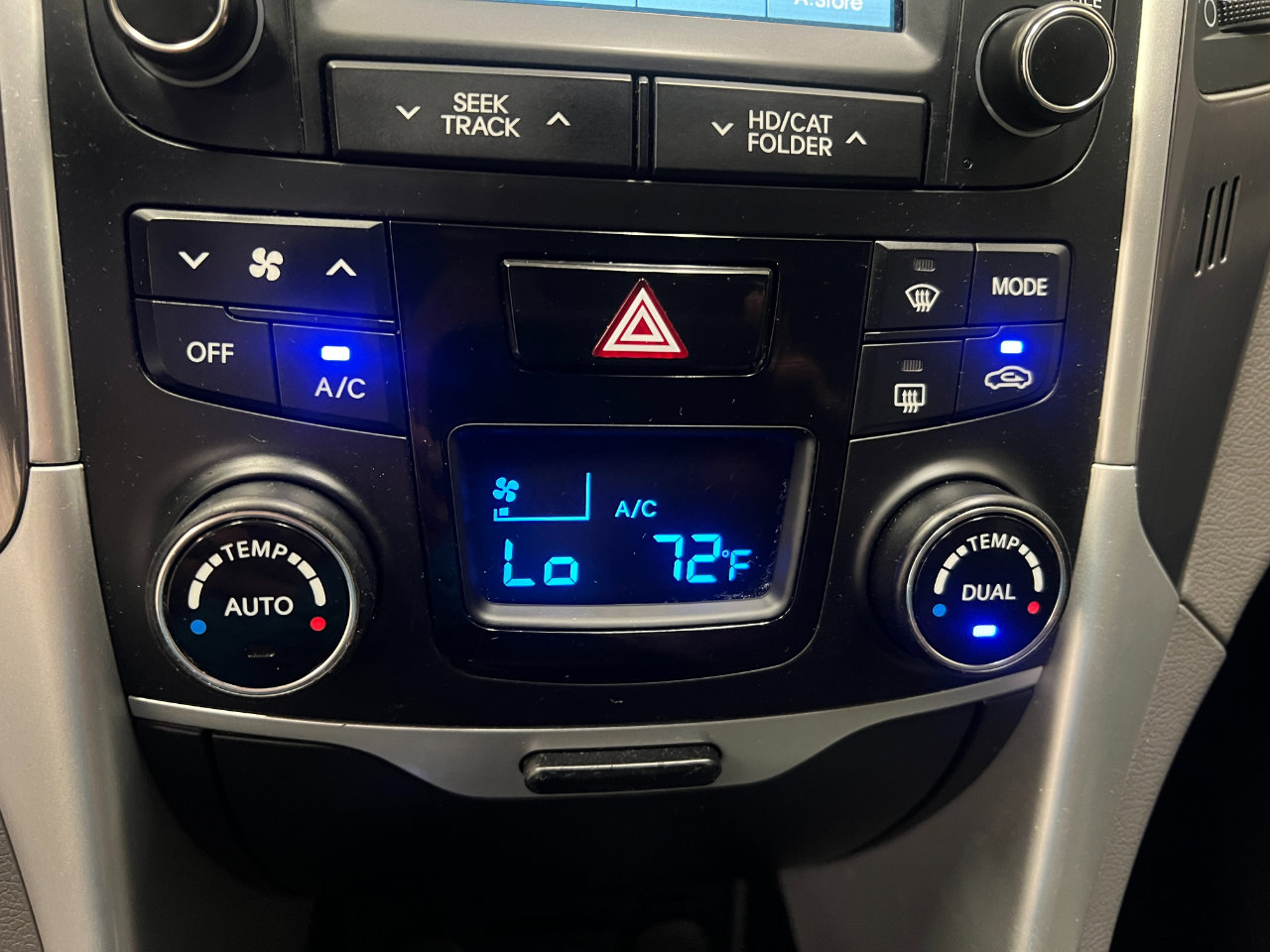 Used 2014 Hyundai Sonata Hybrid image 40