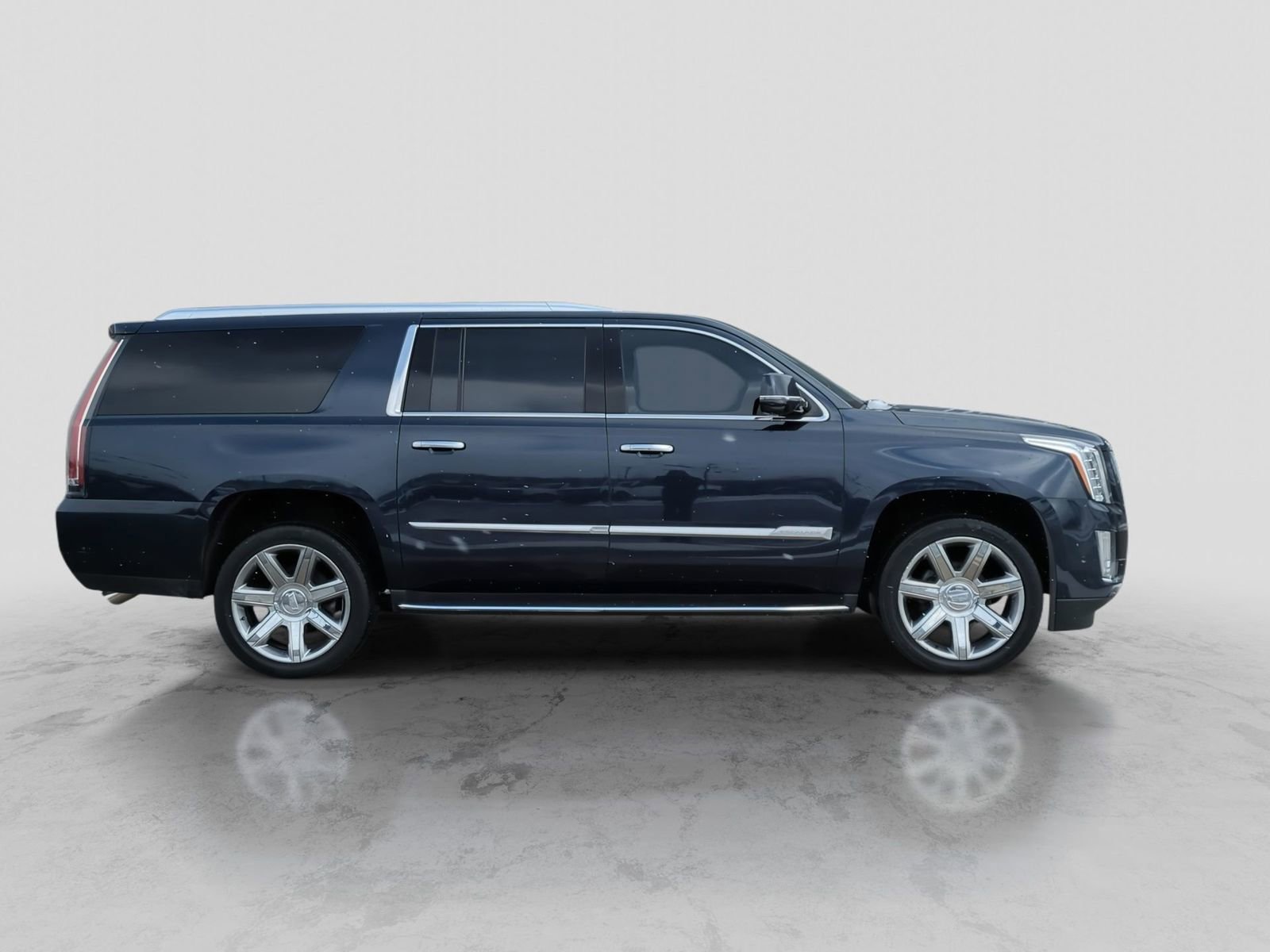 Used 2019 Cadillac Escalade ESV Luxury image 9