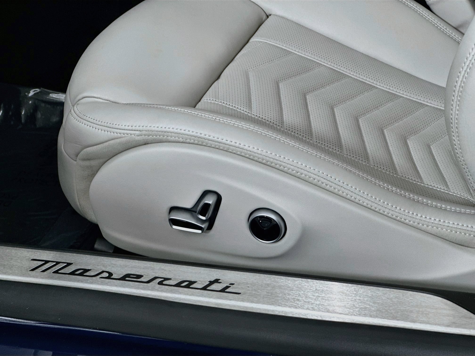 New 2026 Maserati GranCabrio Modena AWD/4WD image 18