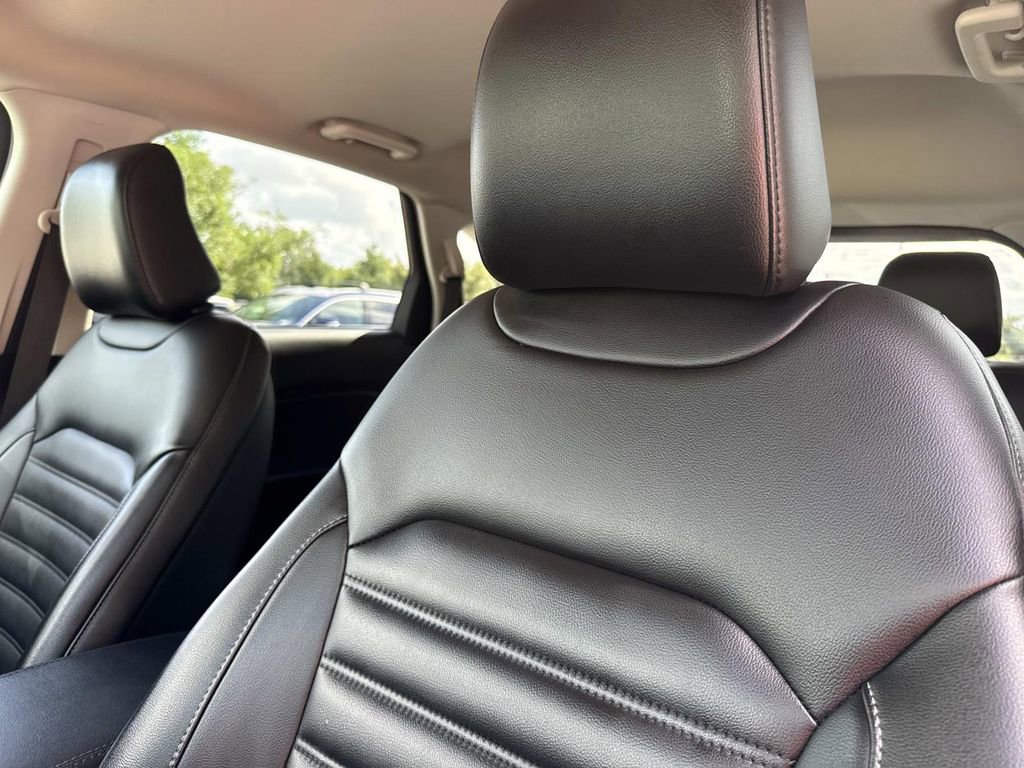 Used 2021 Ford Edge SEL w/ Convenience Package FWD image 25