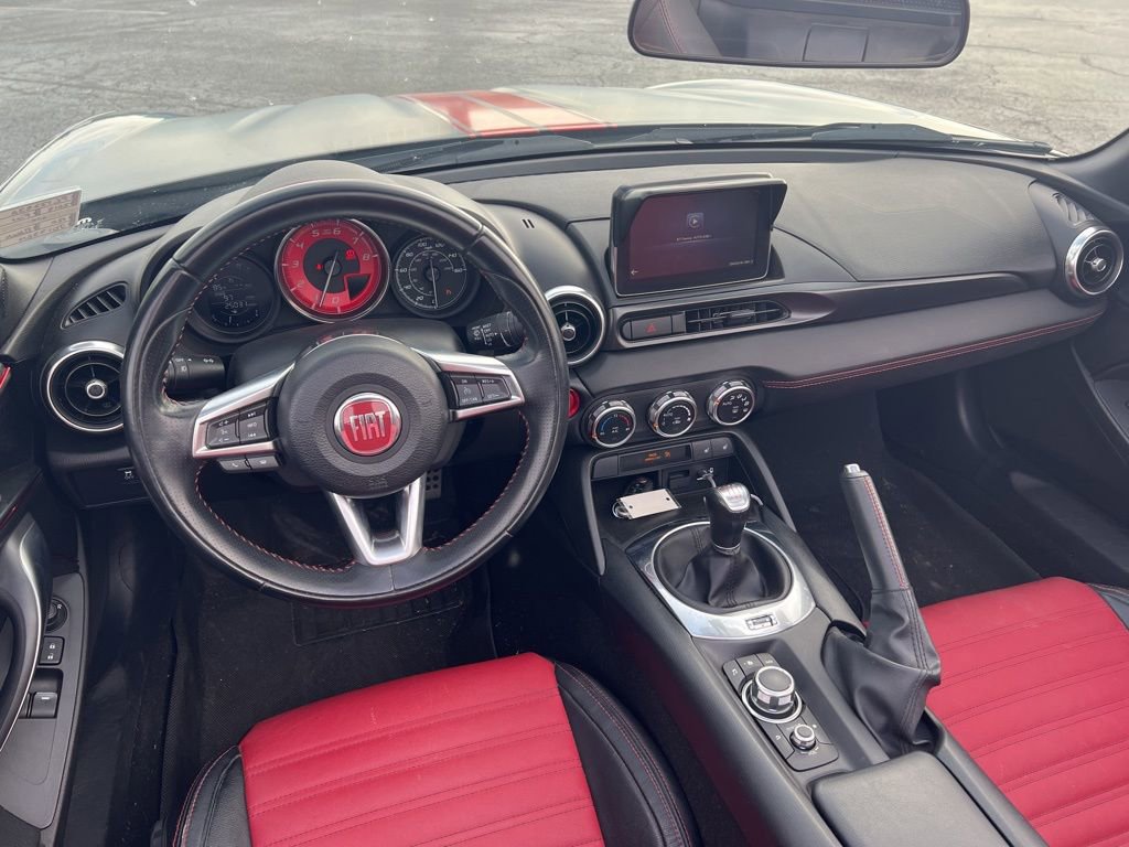 Used 2018 FIAT 124 Spider Abarth image 11