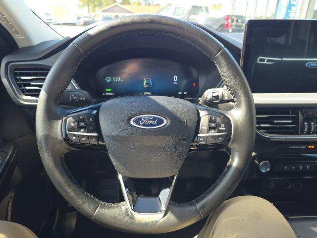 Used 2023 Ford Escape Platinum w/ Class II Trailer Tow Package image 14