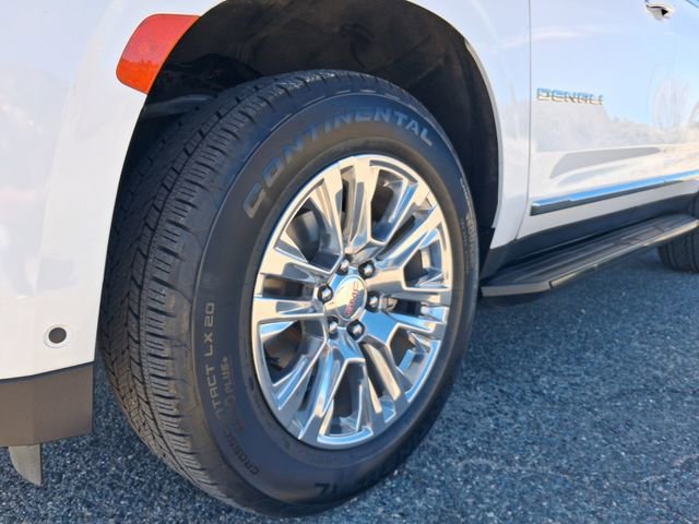 Certified 2024 GMC Yukon Denali image 9