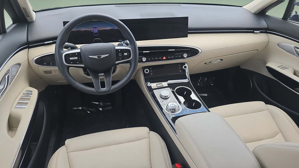 New 2026 Genesis GV70 2.5T AWD/4WD image 14