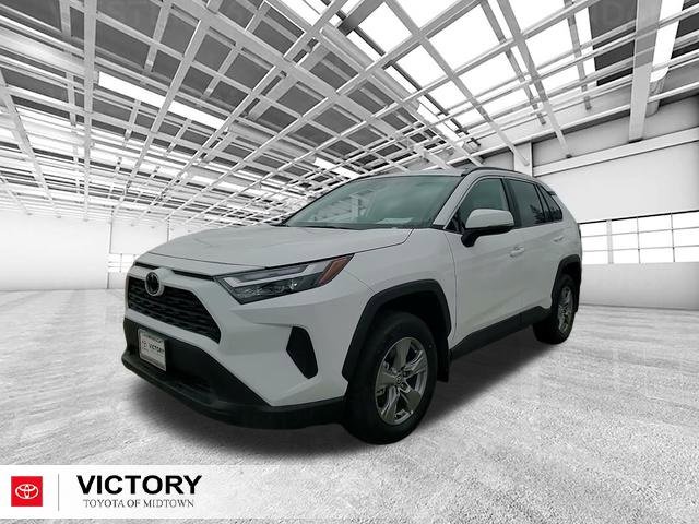 Used 2025 Toyota RAV4 XLE image 8