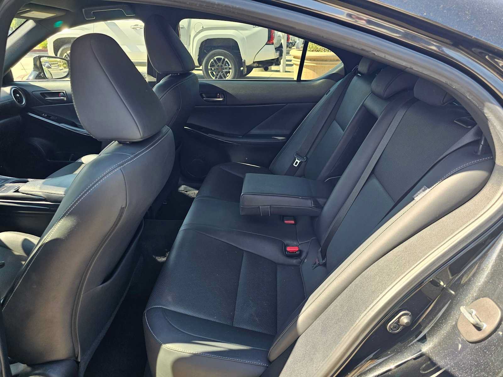 Used 2022 Lexus IS 300 AWD image 16