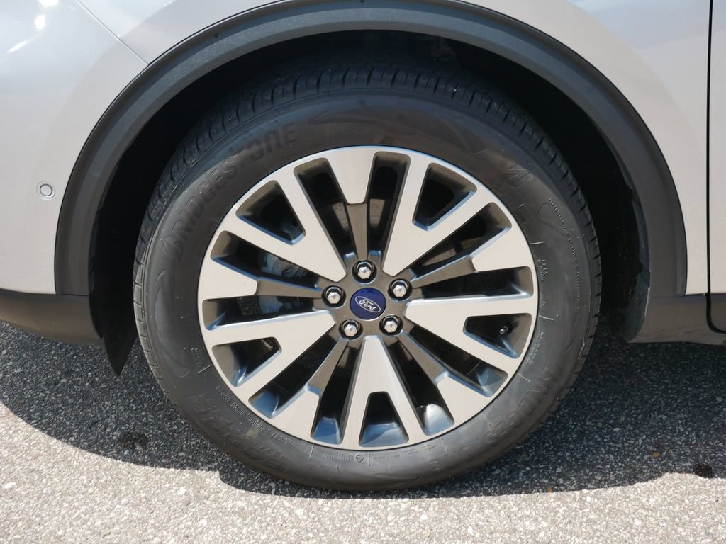 Certified 2020 Ford Escape Titanium AWD/4WD image 8