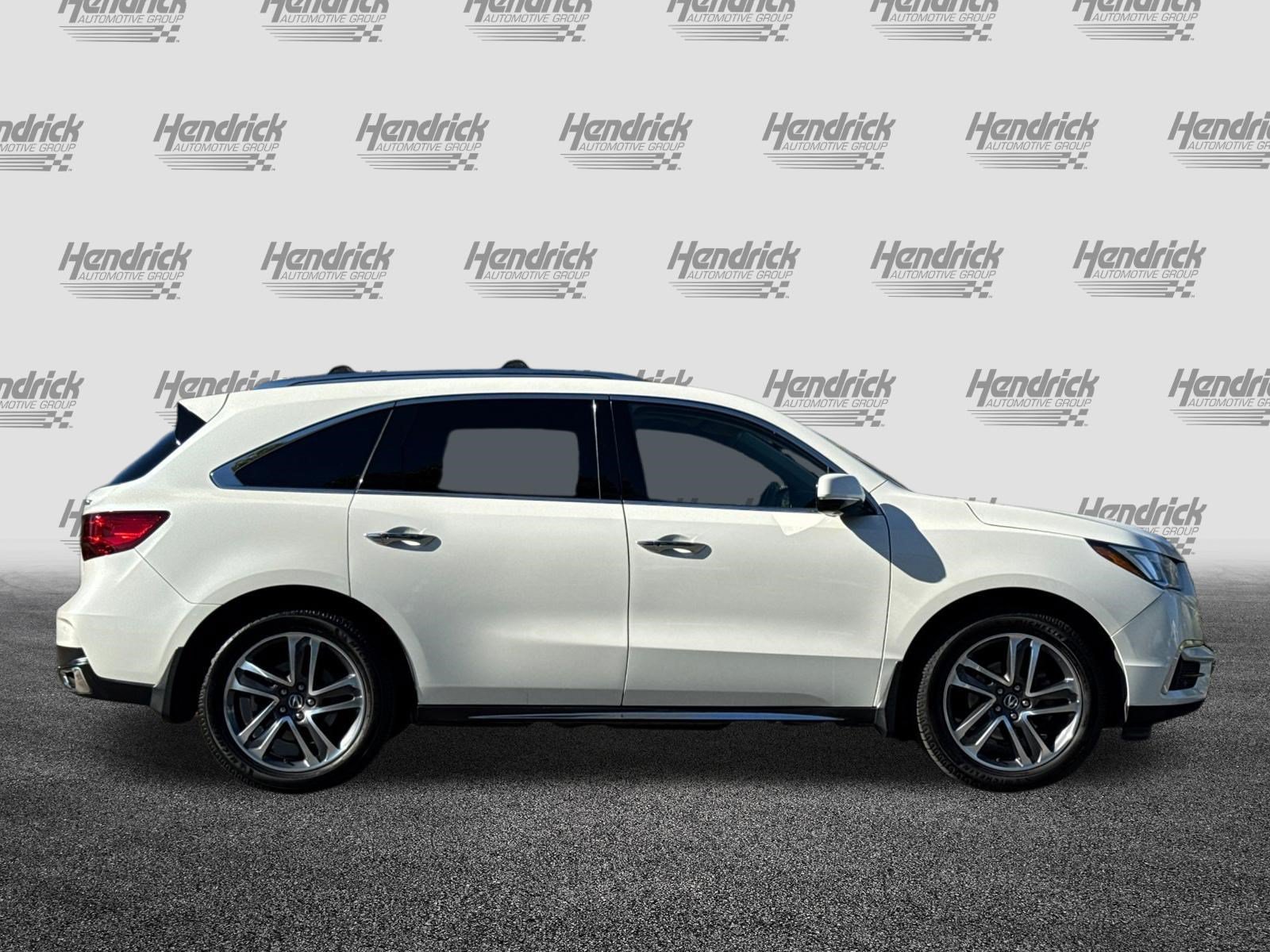 Used 2017 Acura MDX w/ Advance Package AWD/4WD image 3
