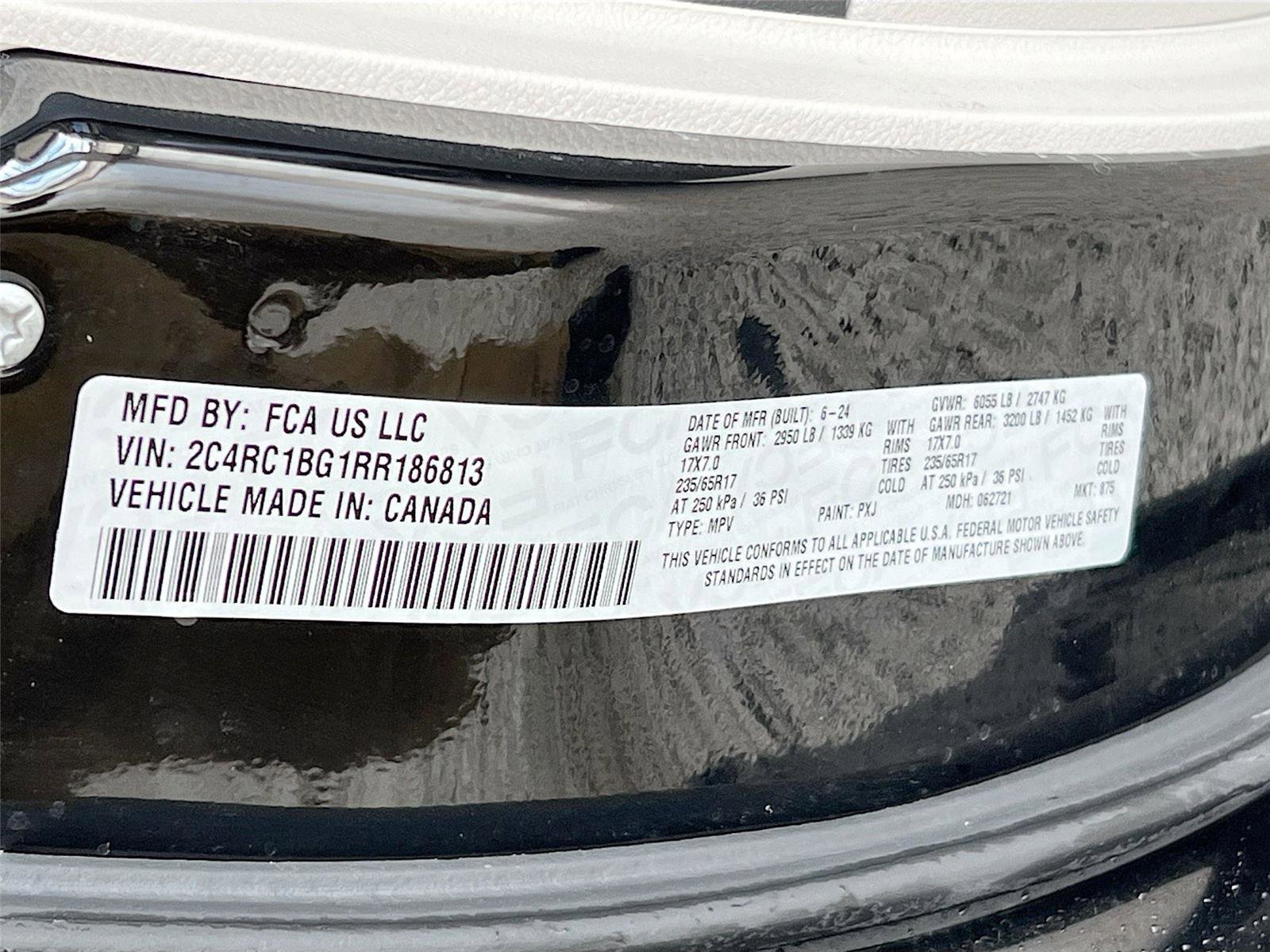 Used 2024 Chrysler Pacifica Touring-L FWD image 30
