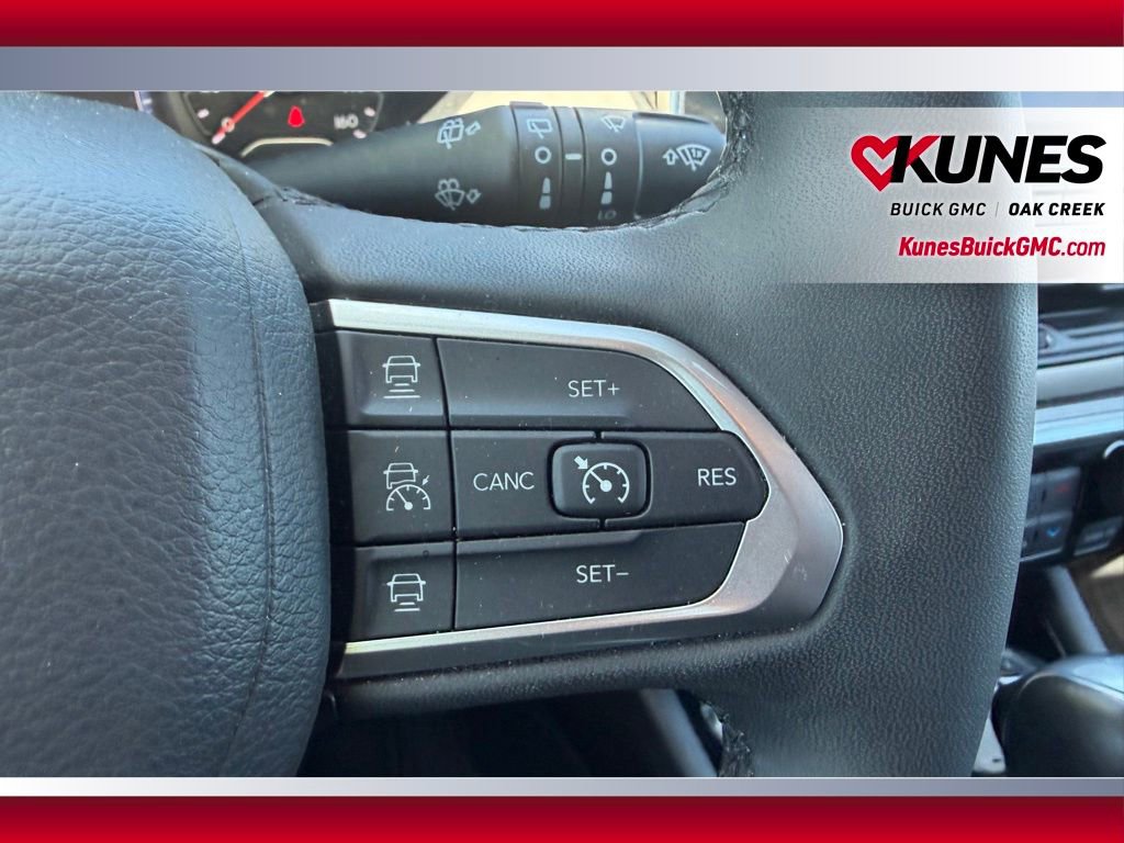Used 2025 Jeep Compass Limited AWD/4WD image 13