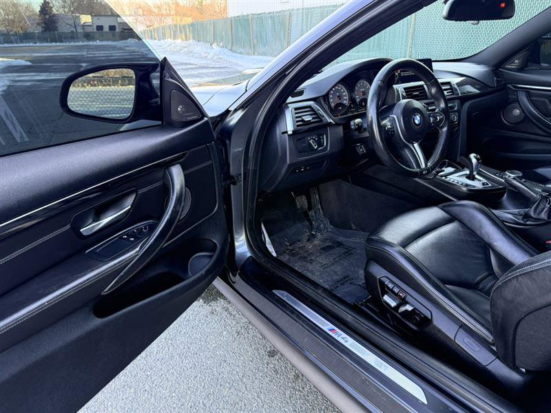 Used 2016 BMW M4 Coupe image 18