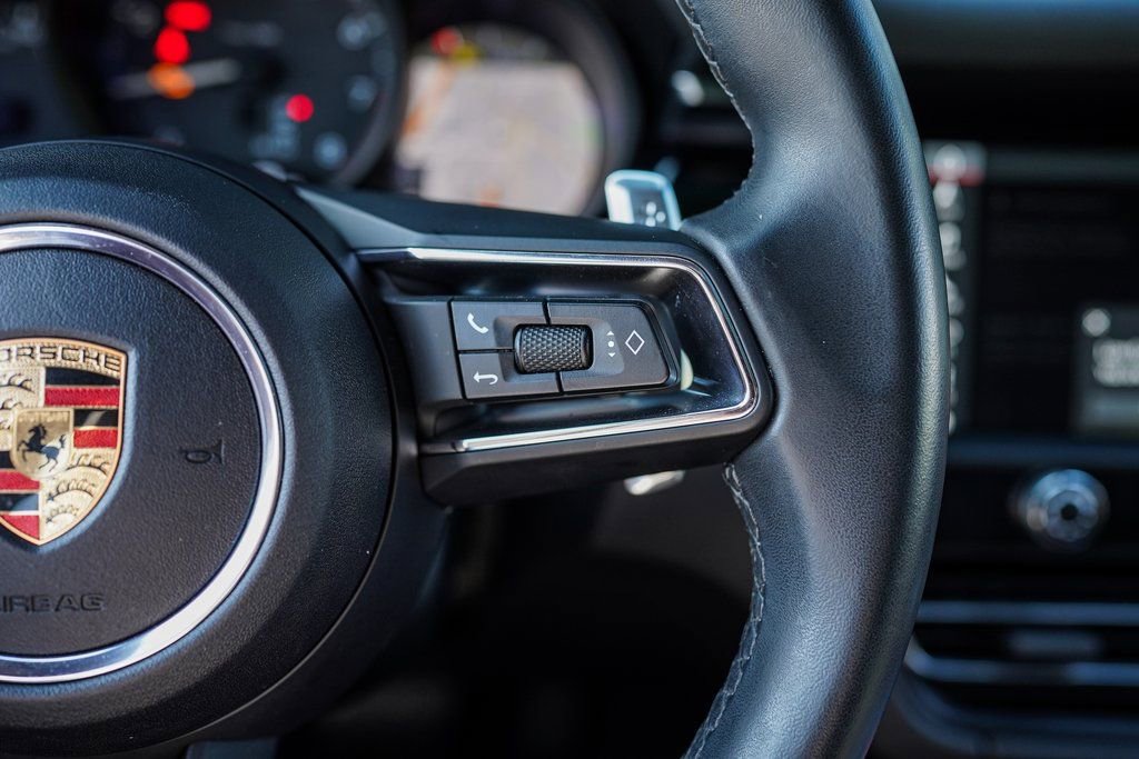 Used 2024 Porsche Macan w/ Premium Plus Package image 30