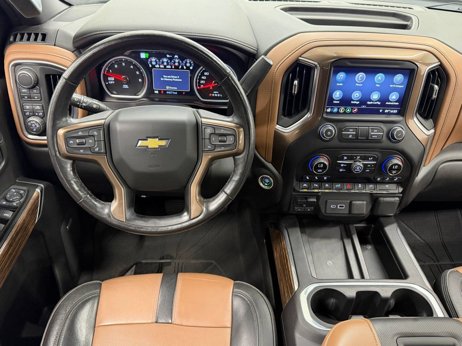 Used 2019 Chevrolet Silverado 1500 High Country w/ Technology Package AWD/4WD image 38