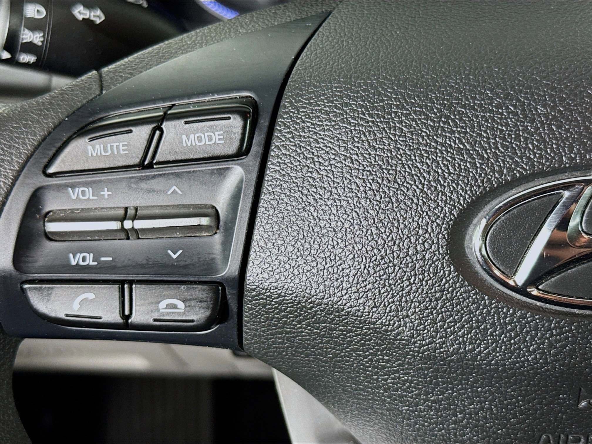 Used 2020 Hyundai Elantra SE image 13