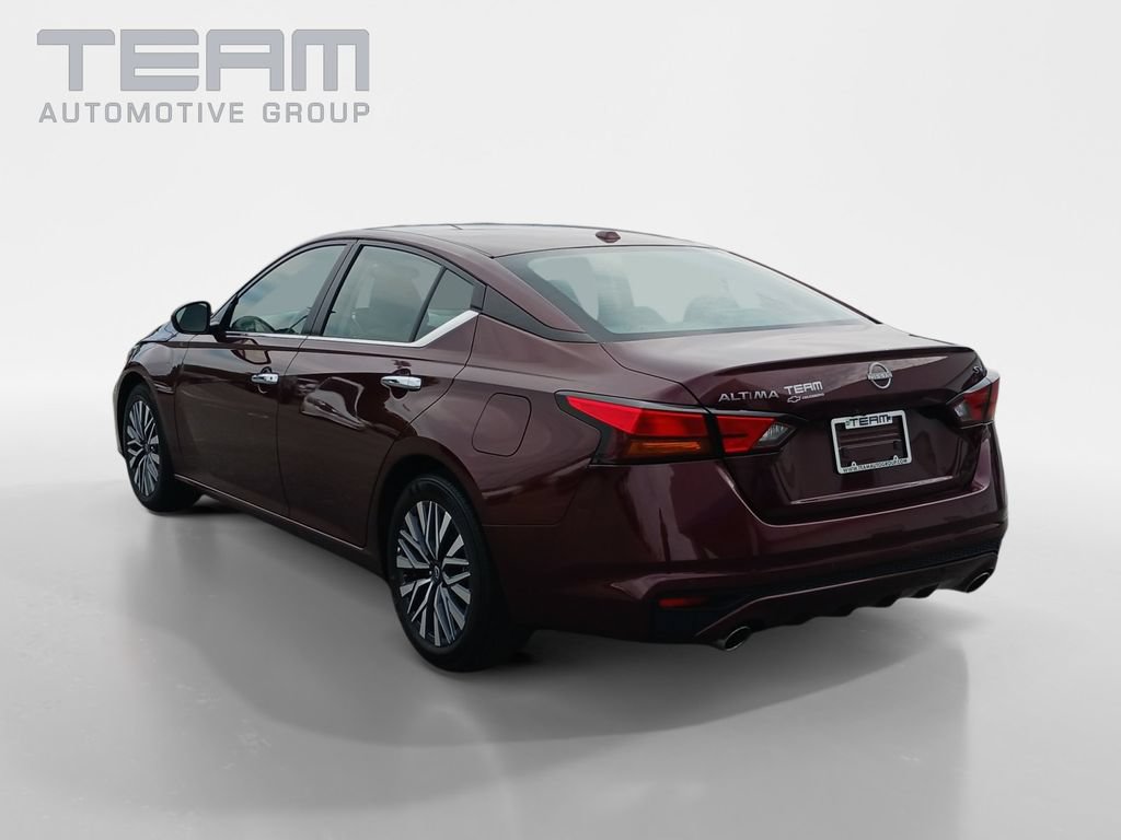 Used 2024 Nissan Altima 2.5 SV w/ SV Premium Package FWD image 5