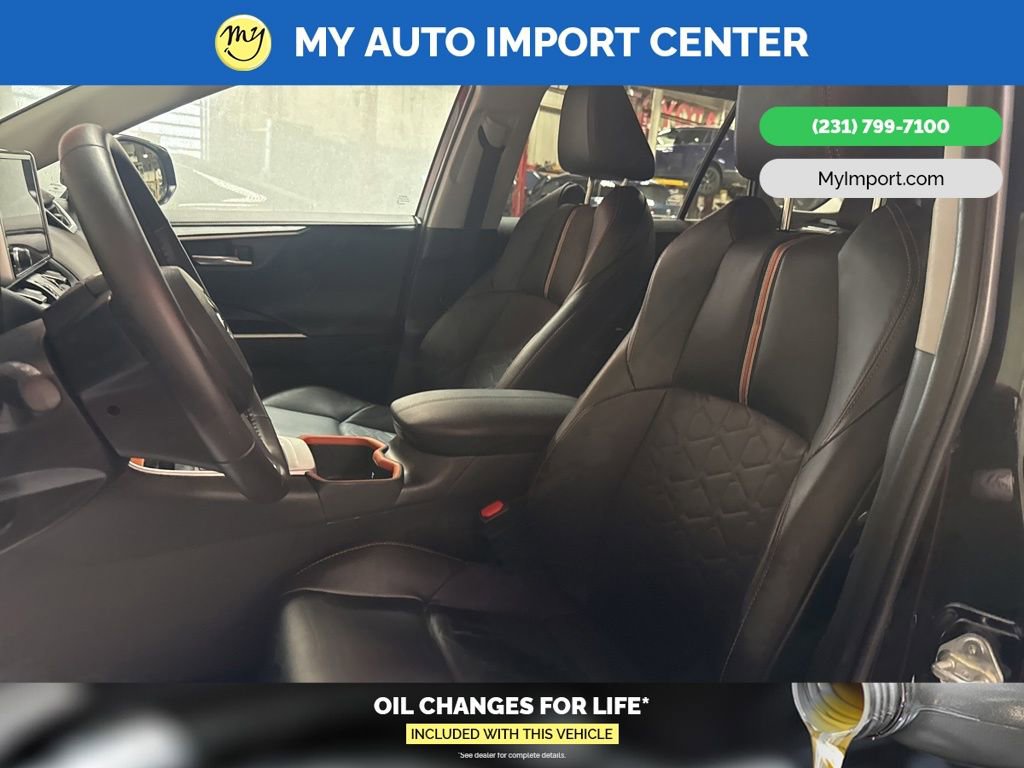 Used 2024 Toyota RAV4 Adventure image 13