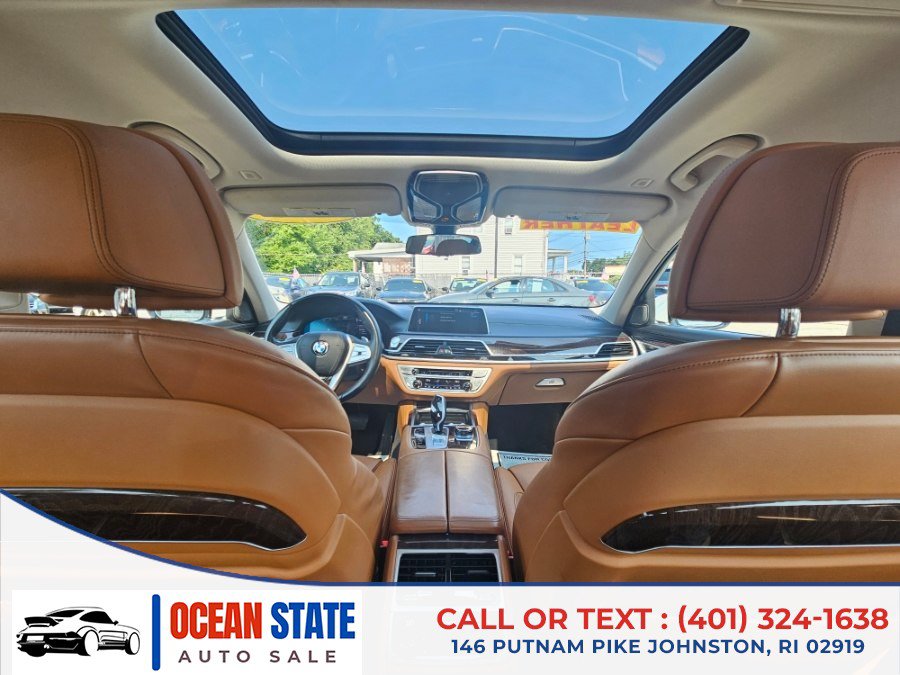 Used 2020 BMW 750i xDrive w/ Executive Package AWD/4WD image 17