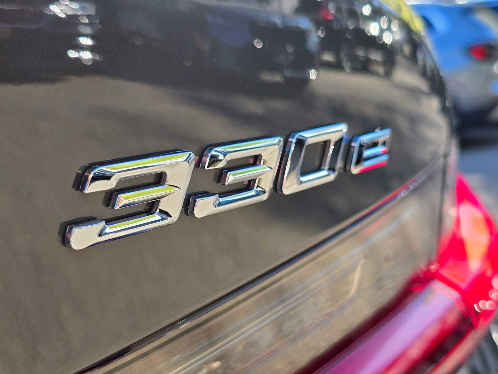 Used 2024 BMW 330e xDrive w/ Premium Package image 14