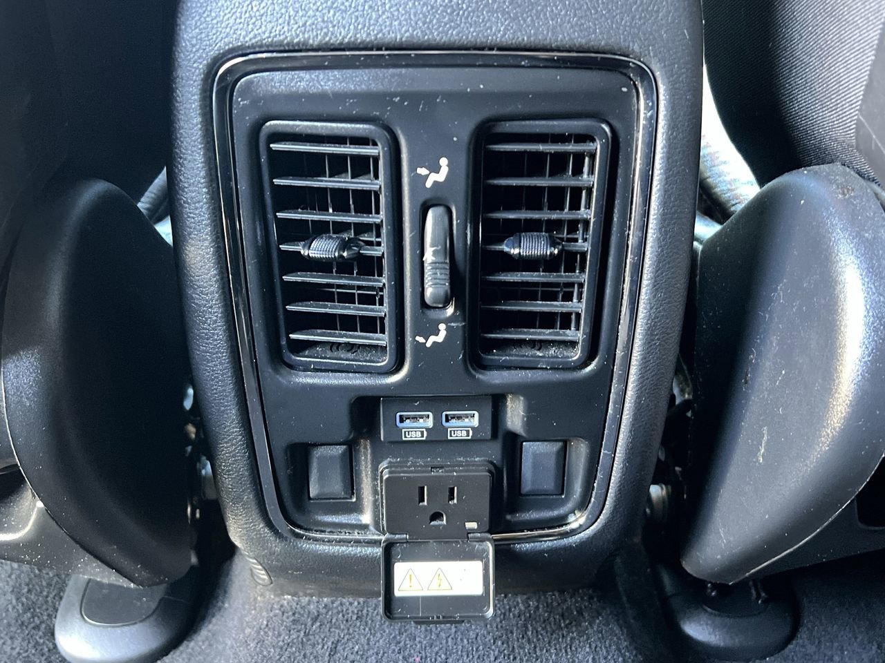 Used 2020 Jeep Grand Cherokee Limited image 26