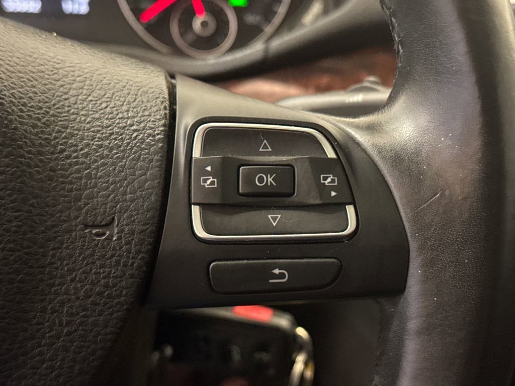 Used 2012 Volkswagen Passat 2.5 SEL image 28