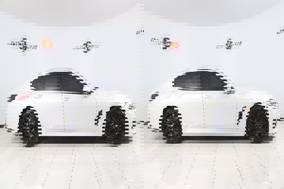 Used 2022 BMW M850i Gran Coupe xDrive image 2