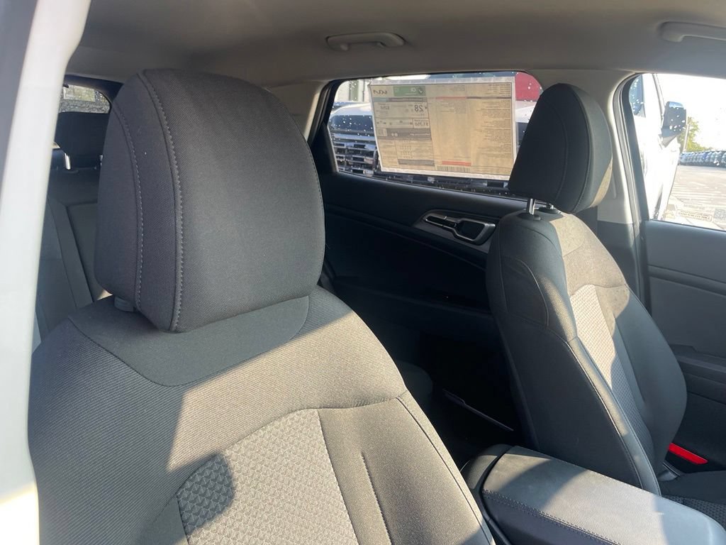 New 2026 Kia Sportage LX w/ LX Convenience Package FWD image 26